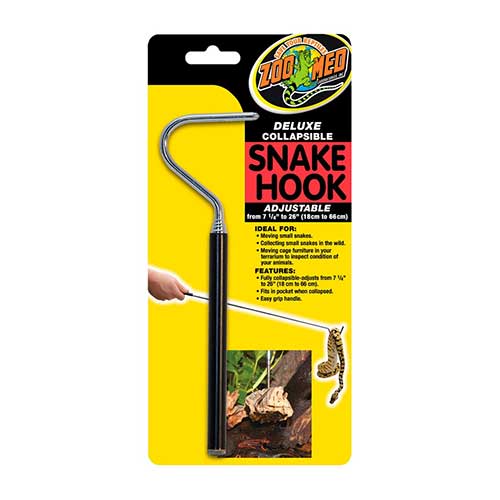 Zoomed collapsible snake hook
